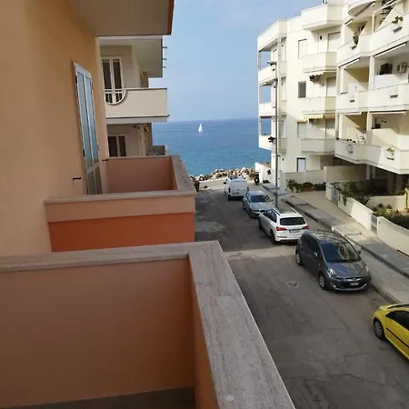 Apartment Il Faro Rosso *